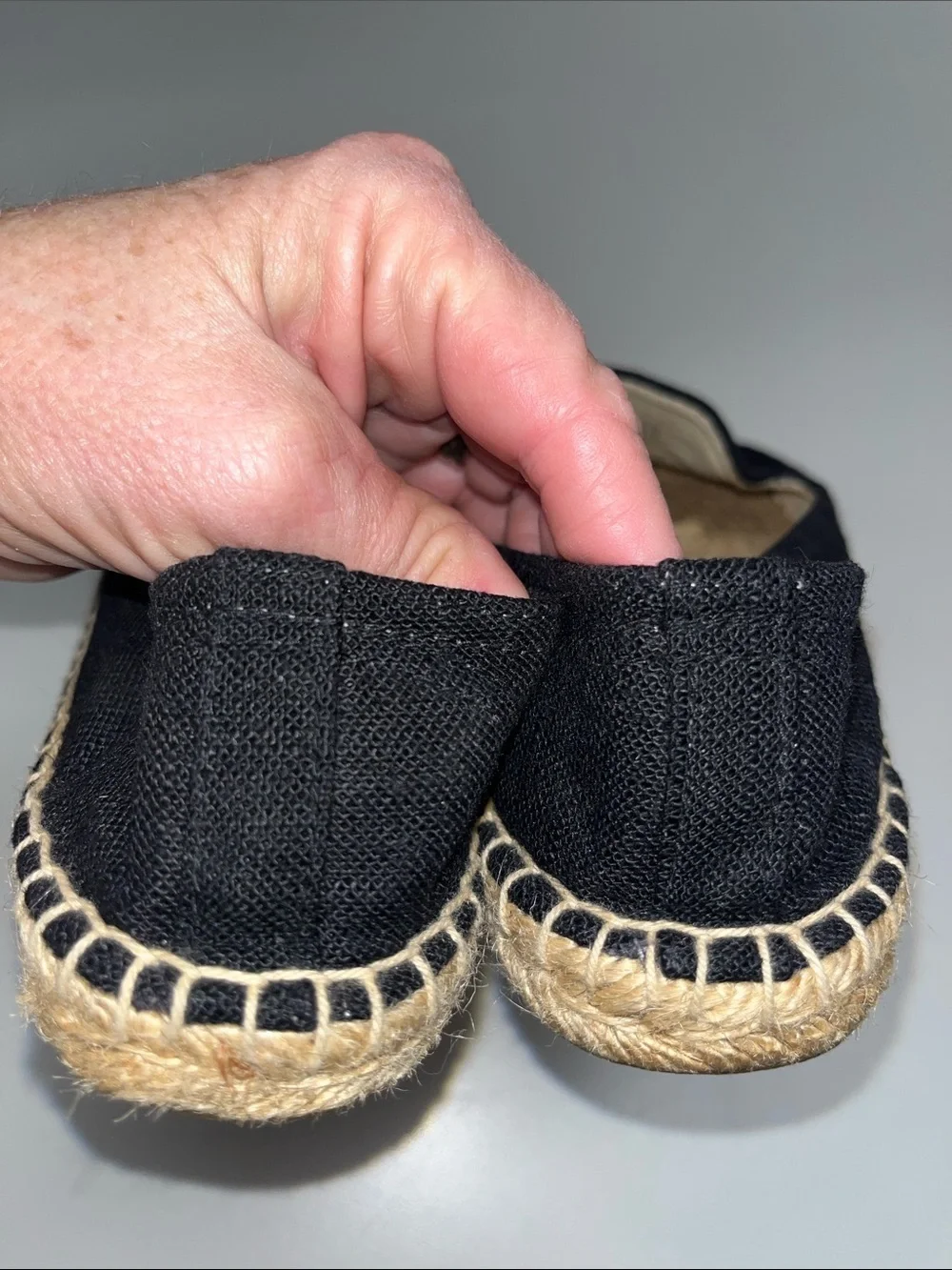 Soludos Black Espadrilles with Pineapple Embroidery Size 8